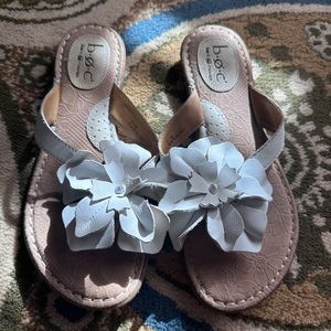 Flower flip flops